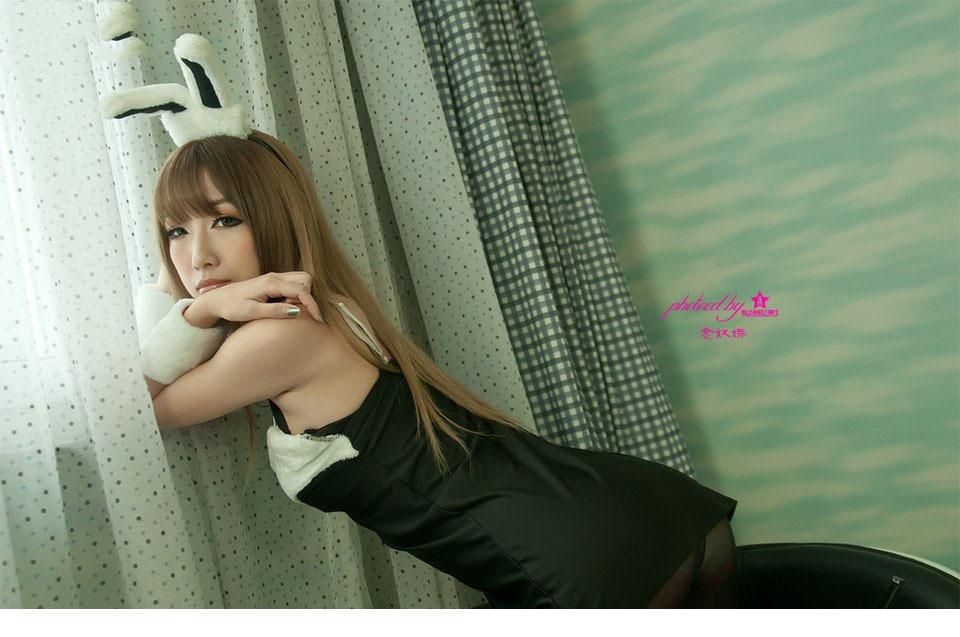 黑丝美眉私房迷人写真