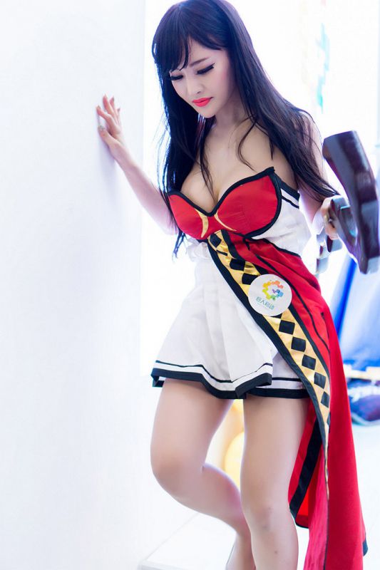 性感动漫爆乳美女高清写真