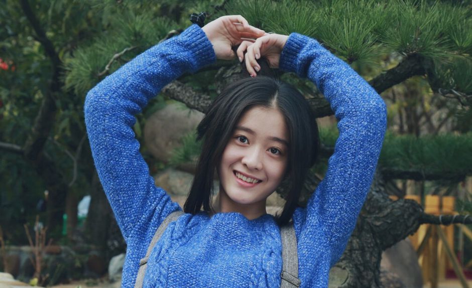 素颜美女张雪迎清纯迷人外拍