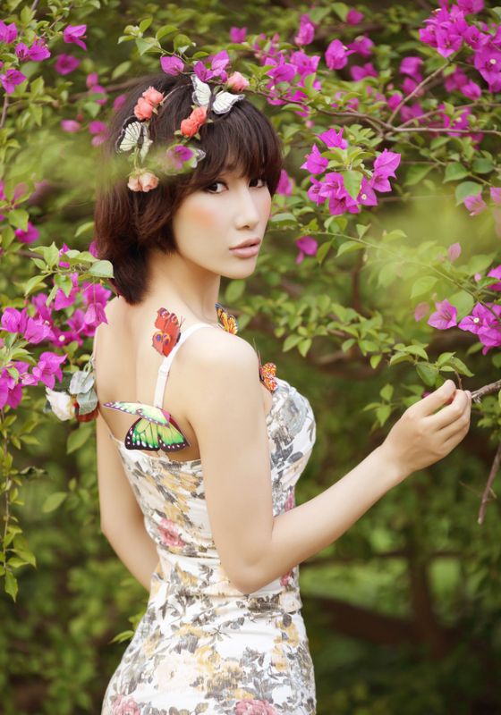 张梓瑗朦胧意境唯美写真