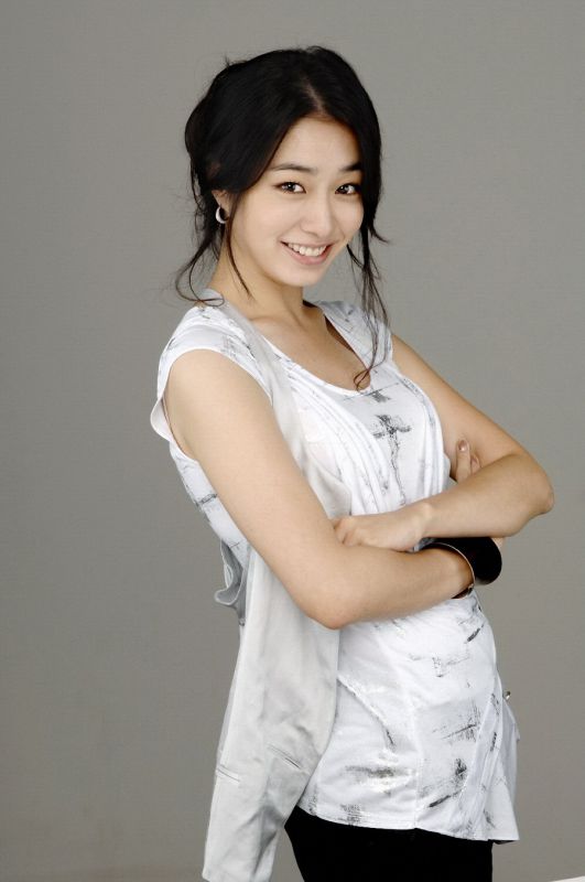 韩国女星李敏贞甜美迷人写真