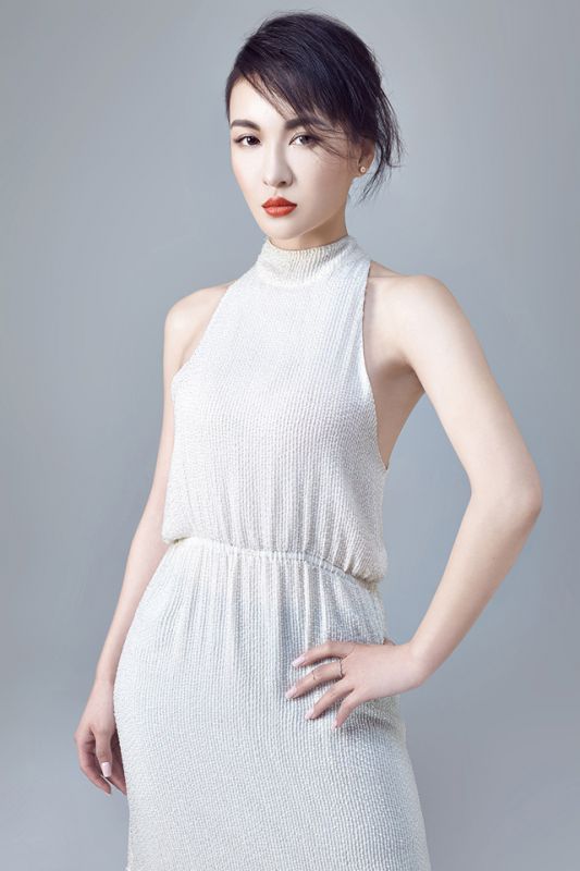 郑亦桐性感短裙迷人写真集