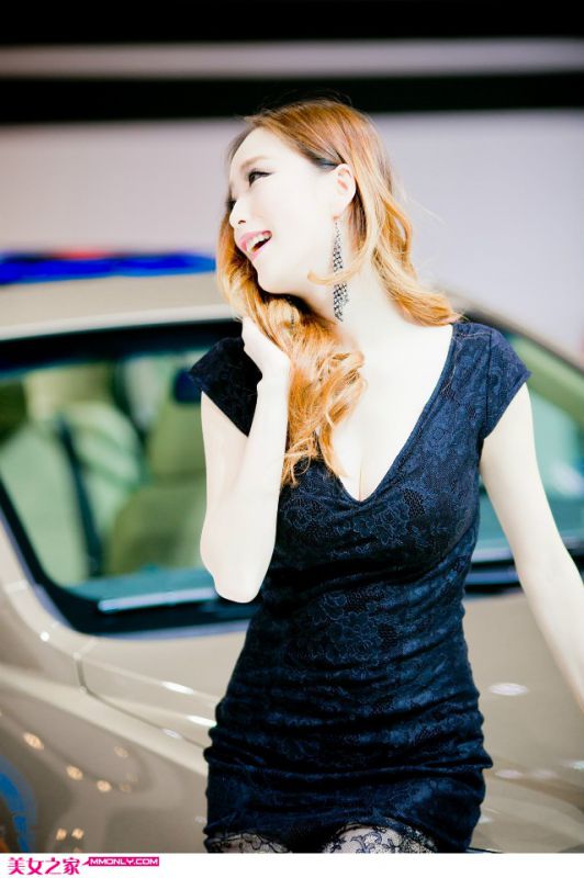 性感美女车模车展高清写真