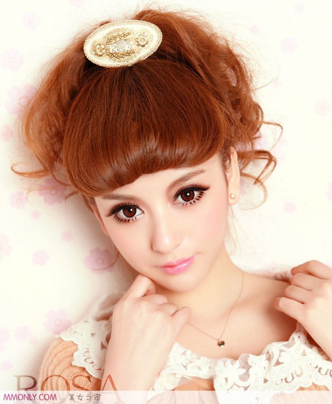 养眼甜美美女私房写真