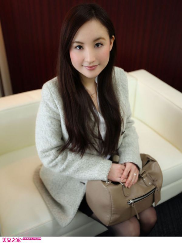 内衣美眉酒店高清诱人写真