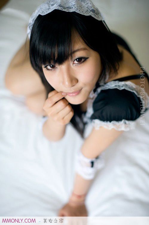 可爱短裙美女私房迷人写真