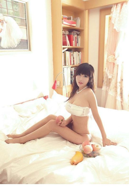 内衣美眉刘子璇私房高清写真