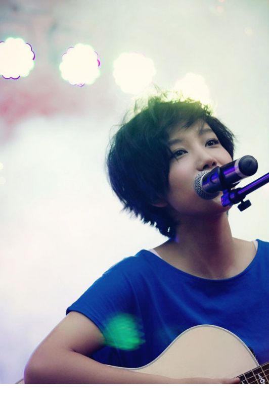 女星李霄云高清活动照
