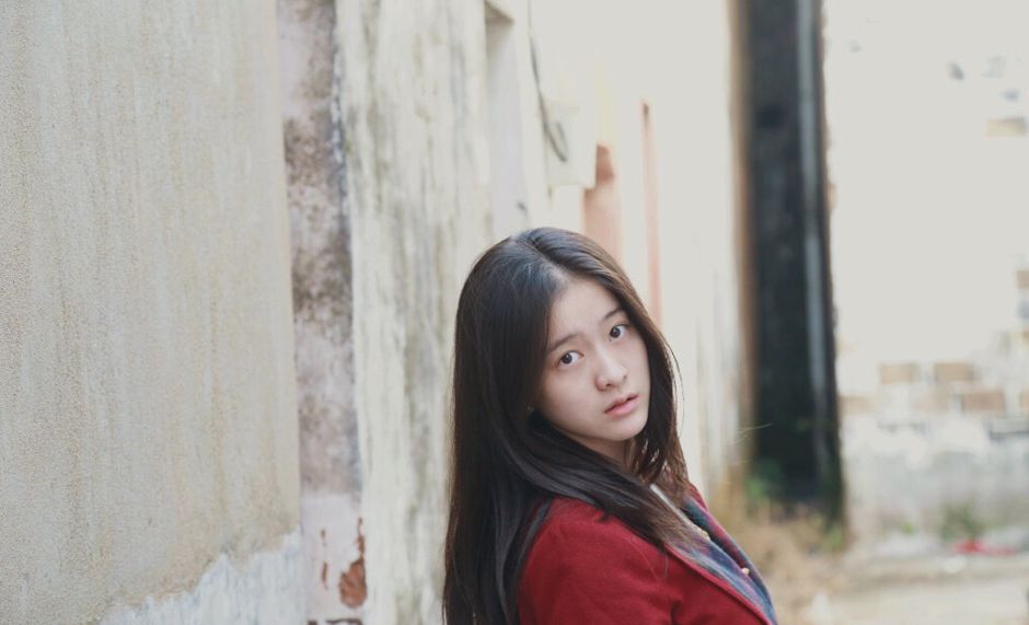 素颜美女张雪迎清纯迷人外拍