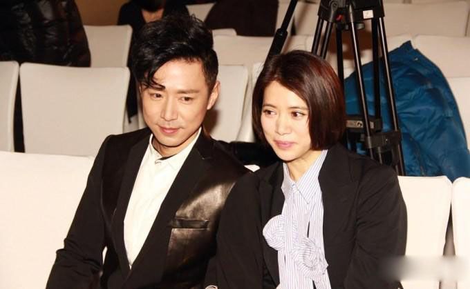 短发女星袁咏仪高清活动照