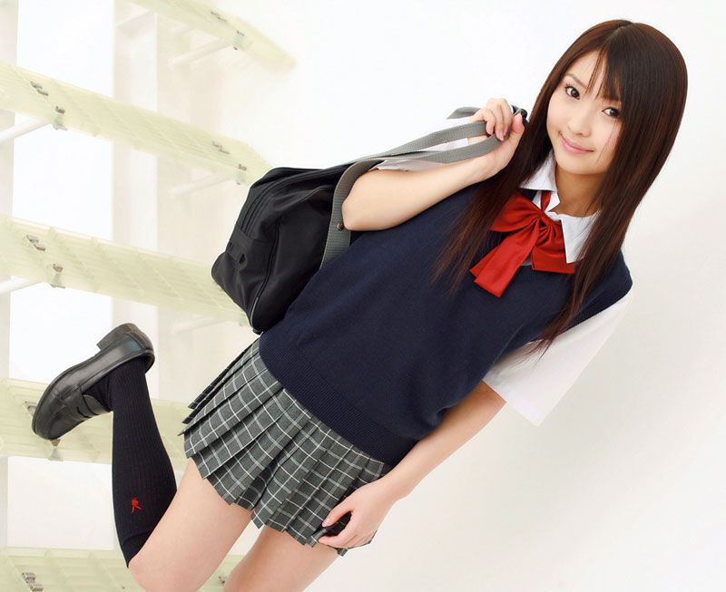 日本制服美女私房高清写真