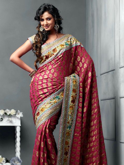 印度风情美女迷人妆容照片