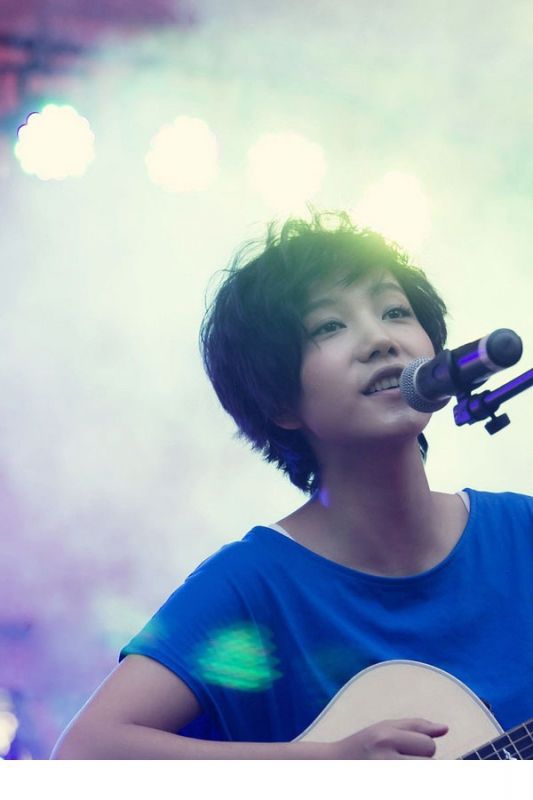 女星李霄云高清活动照