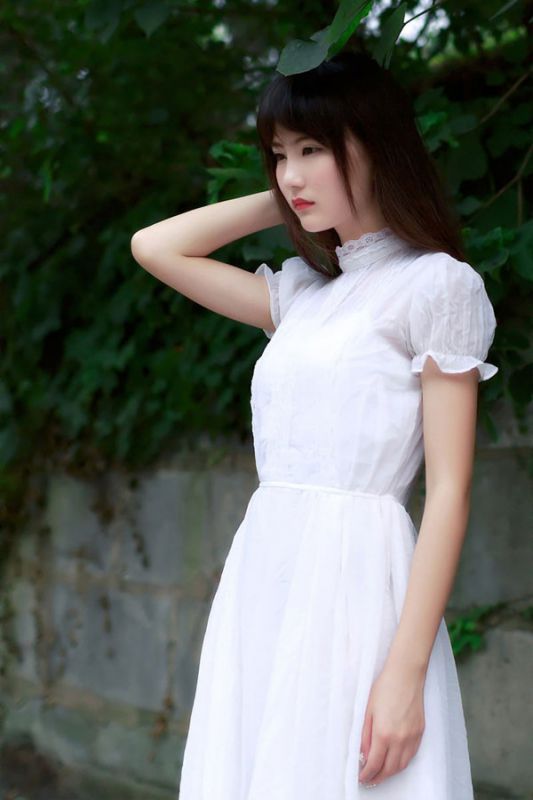 清纯靓丽美女小清新户外写真