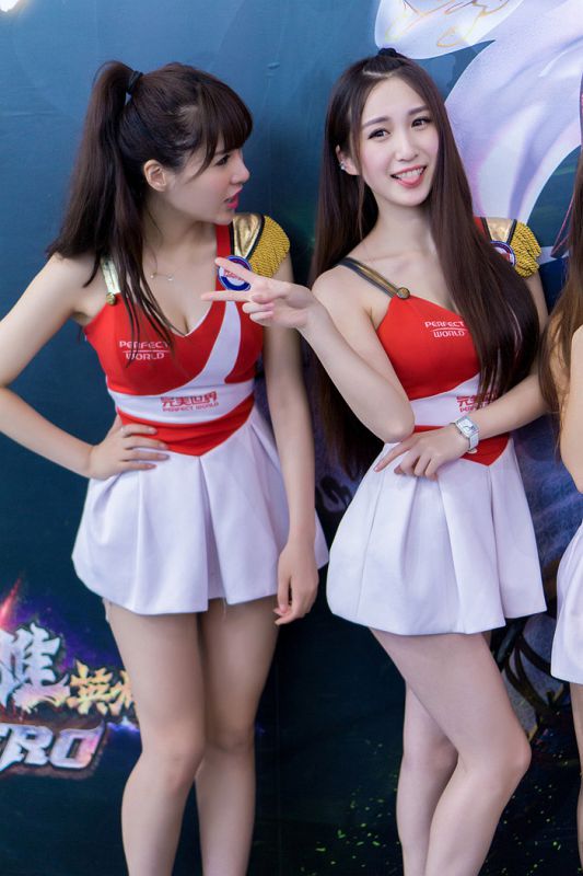 性感动漫爆乳美女高清写真