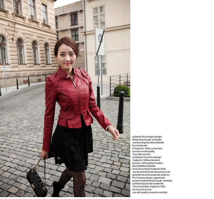 短裙黑丝美女街头高清写真