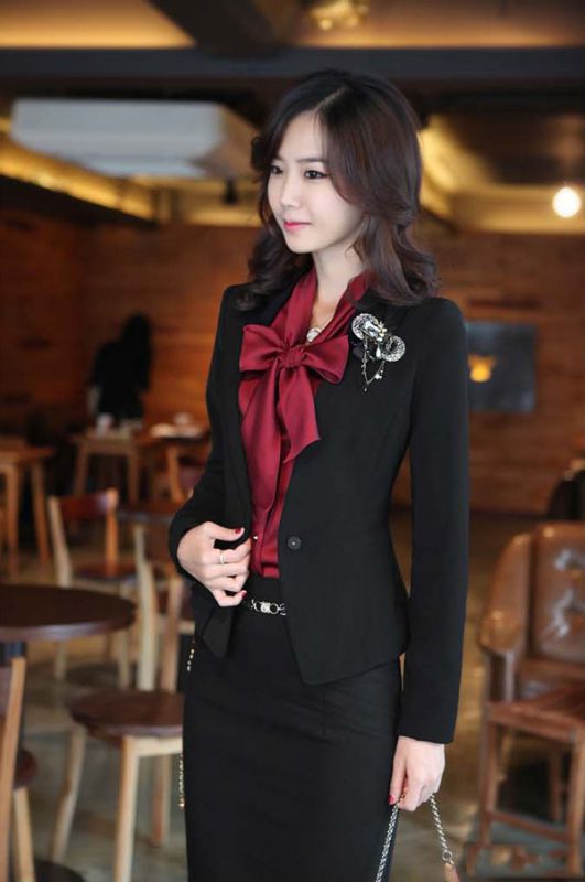 气质黑丝美女高清迷人写真