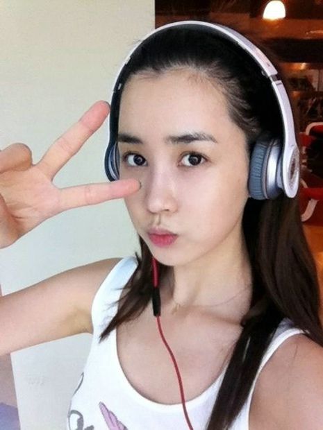 韩国美女李多海卖萌照