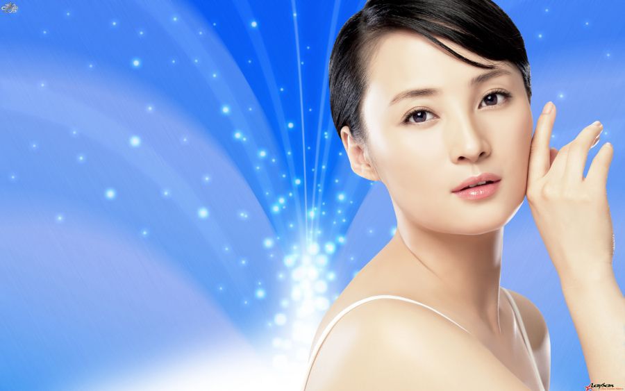 长发美女蒋勤勤连衣裙迷人写真