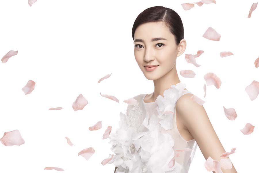 王丽坤清新长裙迷人写真大图