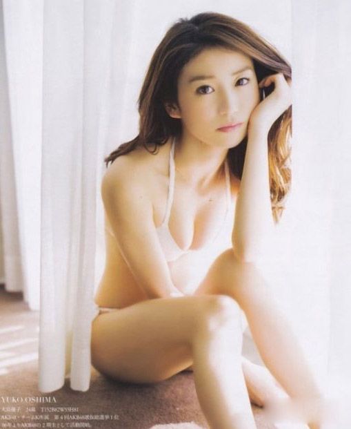 日本内衣美女渡边麻友诱人写真