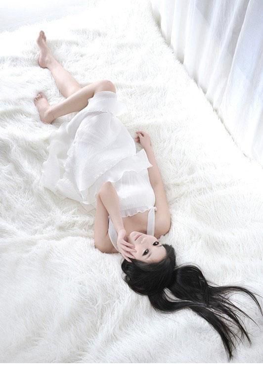 清纯可爱美眉私房迷人写真