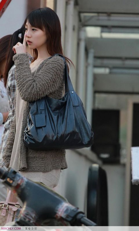 可爱美女街头高清写真