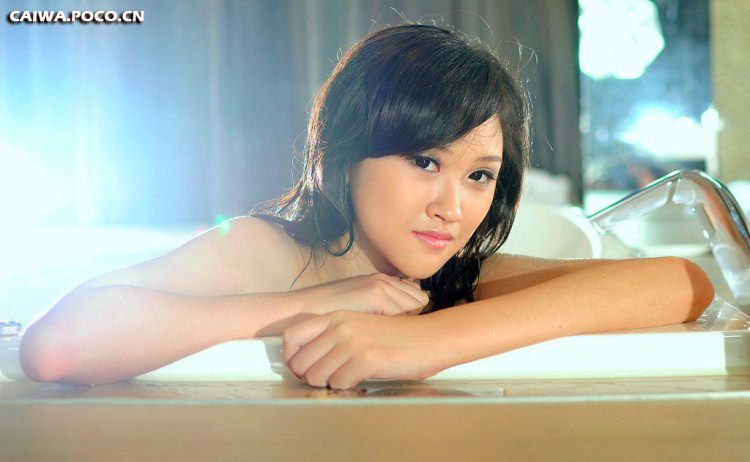 内衣妩媚美女私房写真