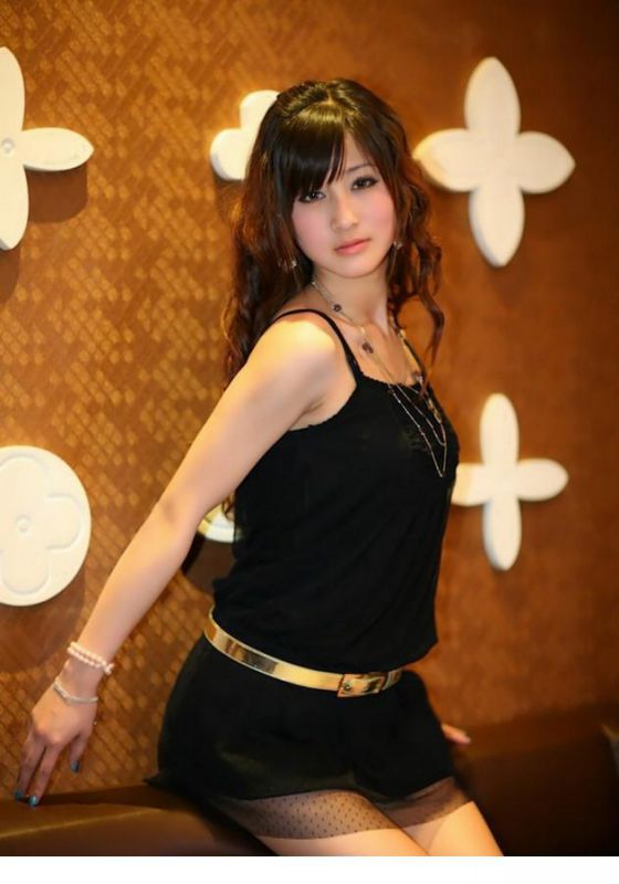 妖娆性感内衣美女诱人写真