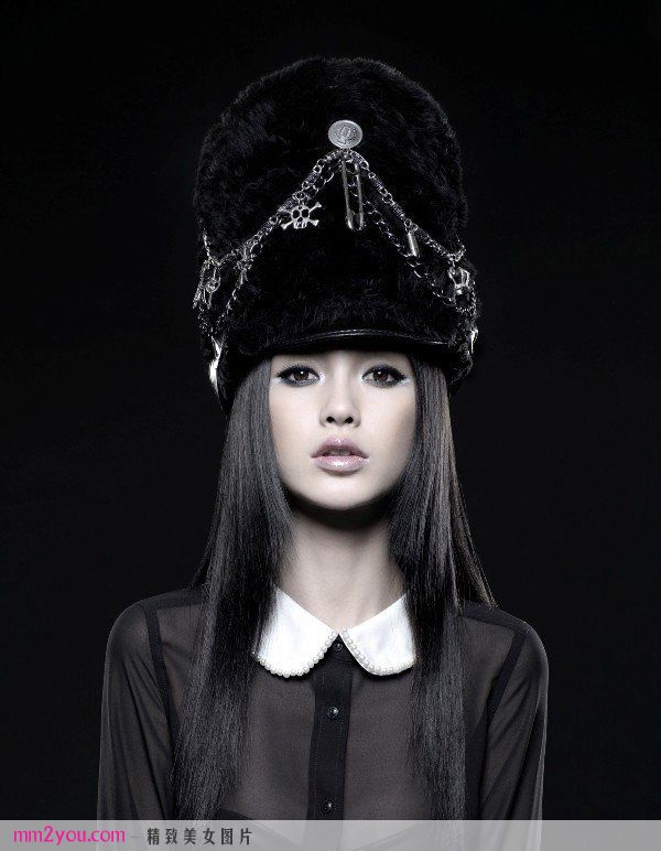 可爱冬日美女私房迷人写真