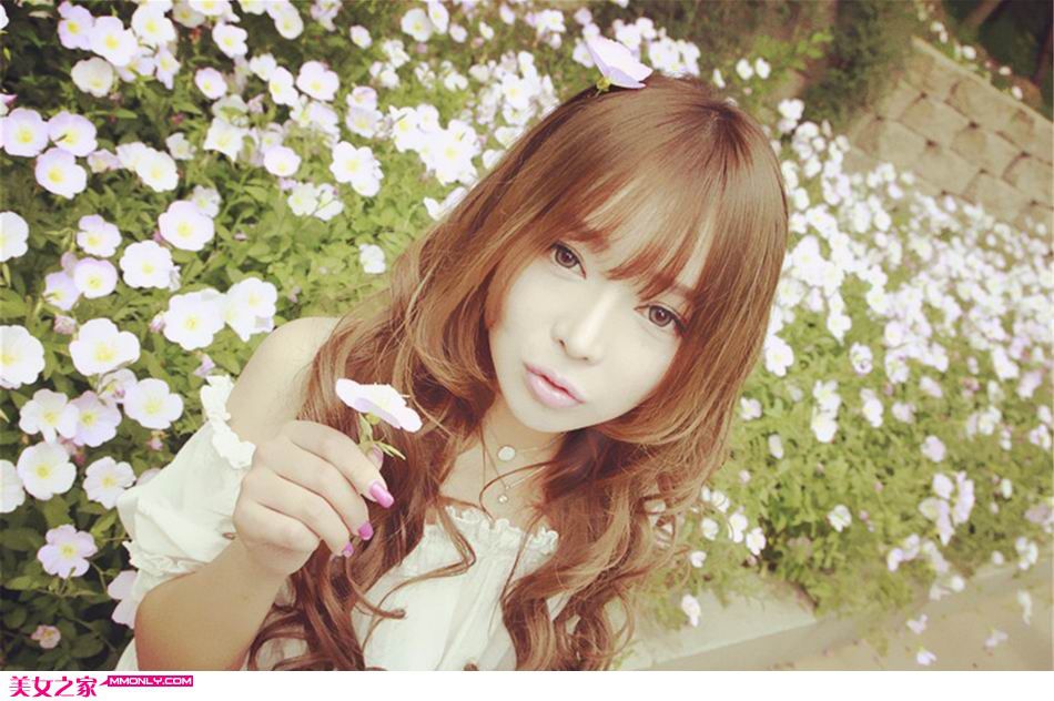 紫绮原小清新户外迷人写真