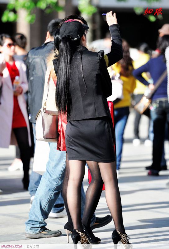街拍制服美腿美女高清写真