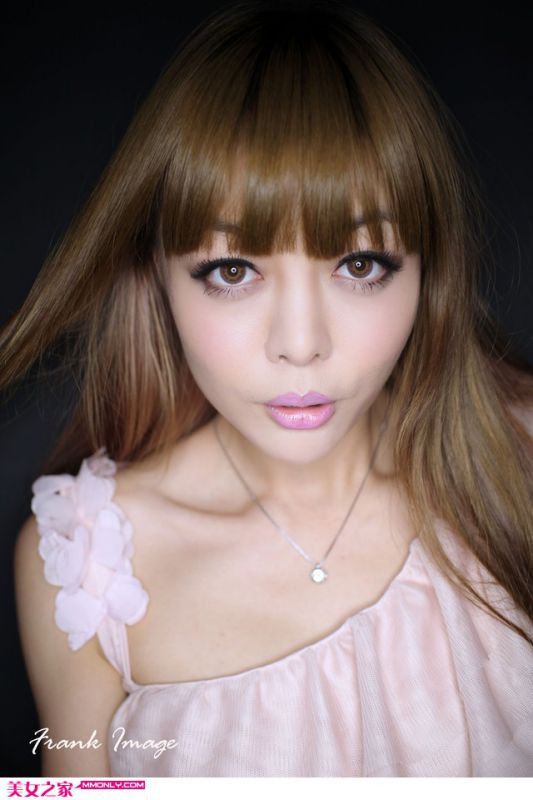 嫩模性感酥胸高清写真