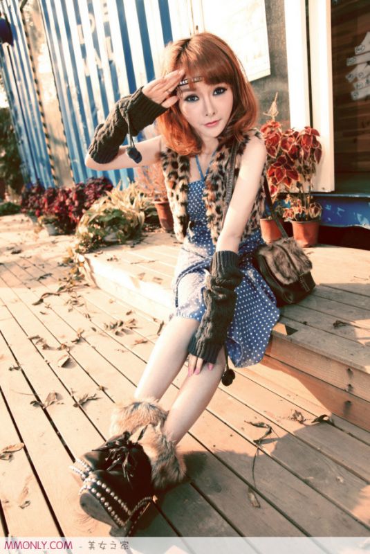 90后可爱美眉汪梦琪清纯迷人写真