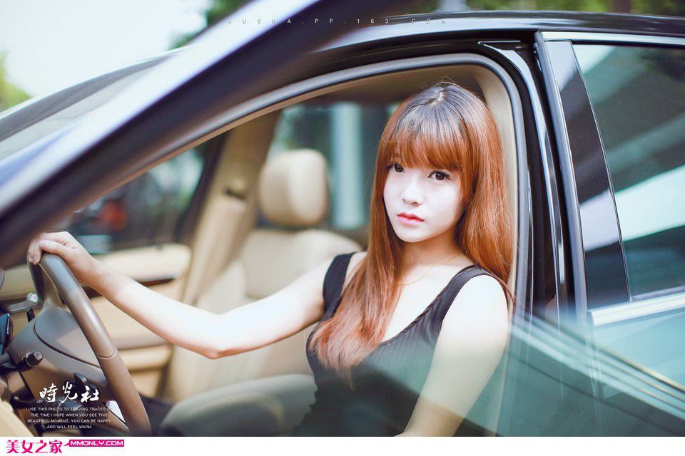 极品车模清新户外写真