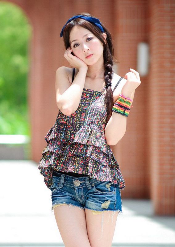 清纯甜美美眉小清新迷人写真