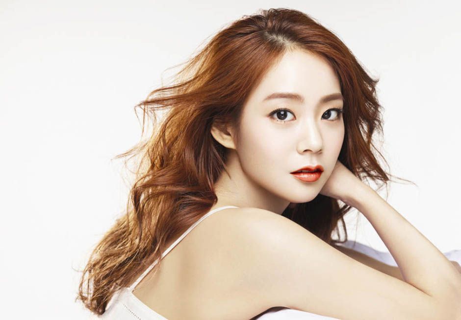 韩国女团Kara成员甜美迷人写真