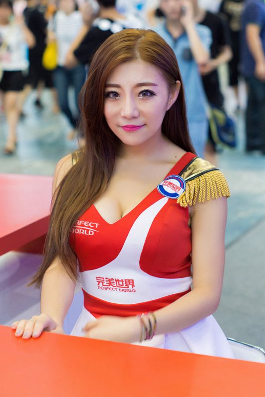 性感动漫爆乳美女高清写真