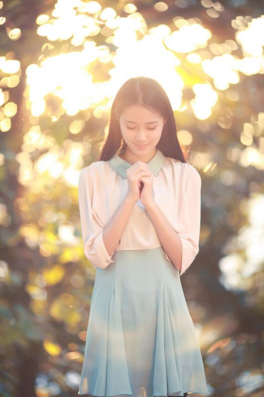 气质清纯美女唯美写真