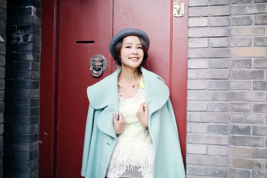 清纯美女李沁高清时尚写真