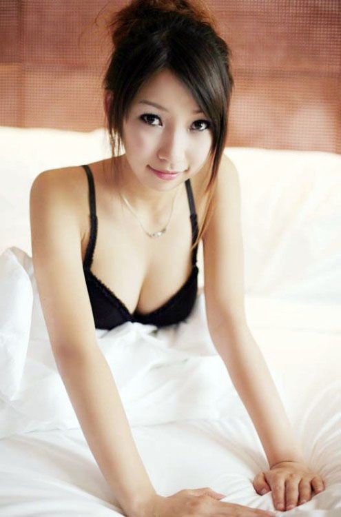 性感内衣美眉私房撩人写真