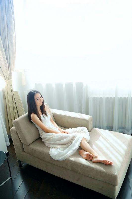 清纯短裙美女私房迷人写真