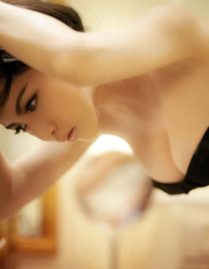 性感内衣美女私房爆乳诱人写真