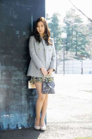 日本美女明星松岛枫写真图片