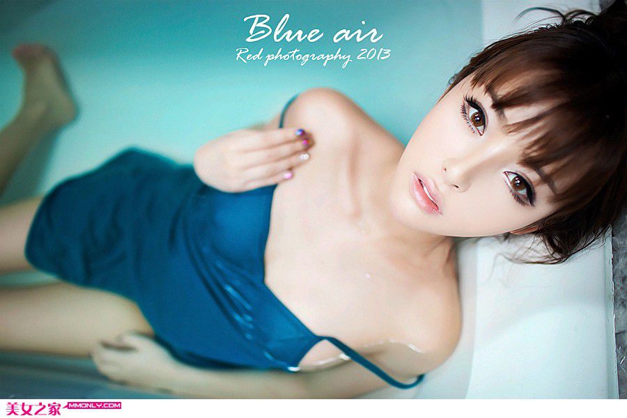 极品内衣美女私房妩媚诱人写真