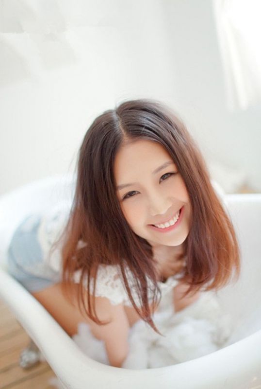 清纯可爱美眉迷人写真