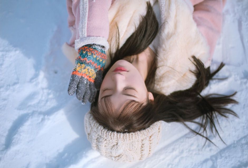 最美校服女生高晴冬日清纯美照