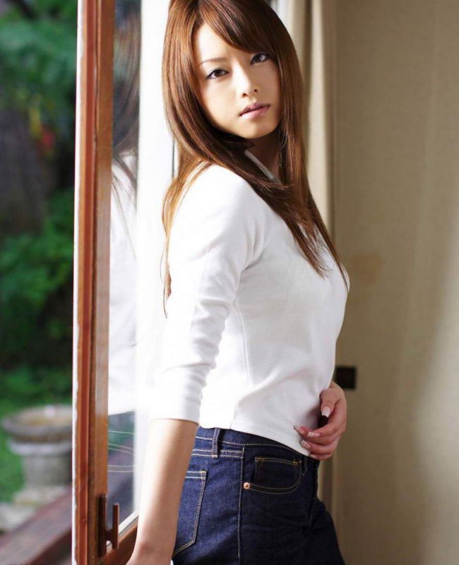日本女优吉泽明步性感写真集