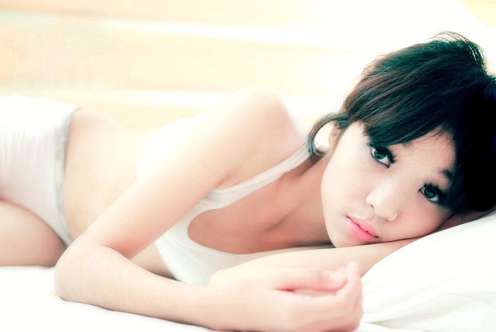 可爱美眉私房内衣迷人写真