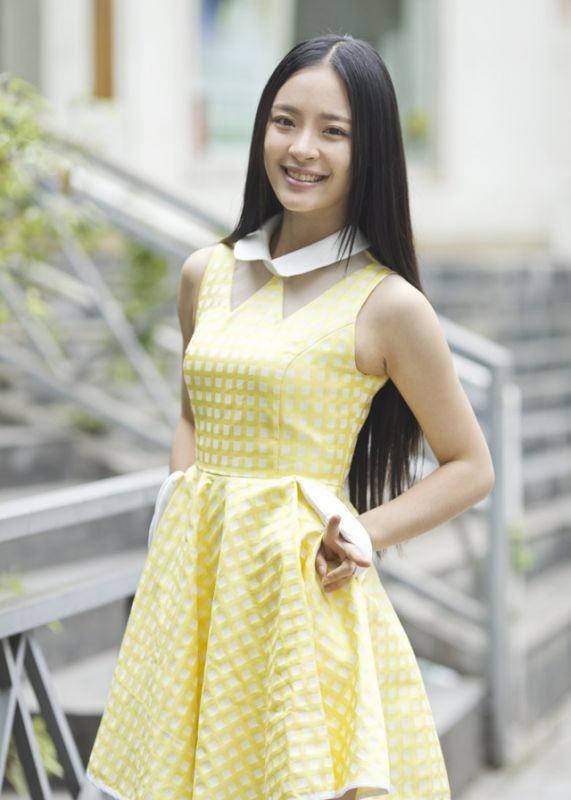 李莎F子唯美时尚街拍大片